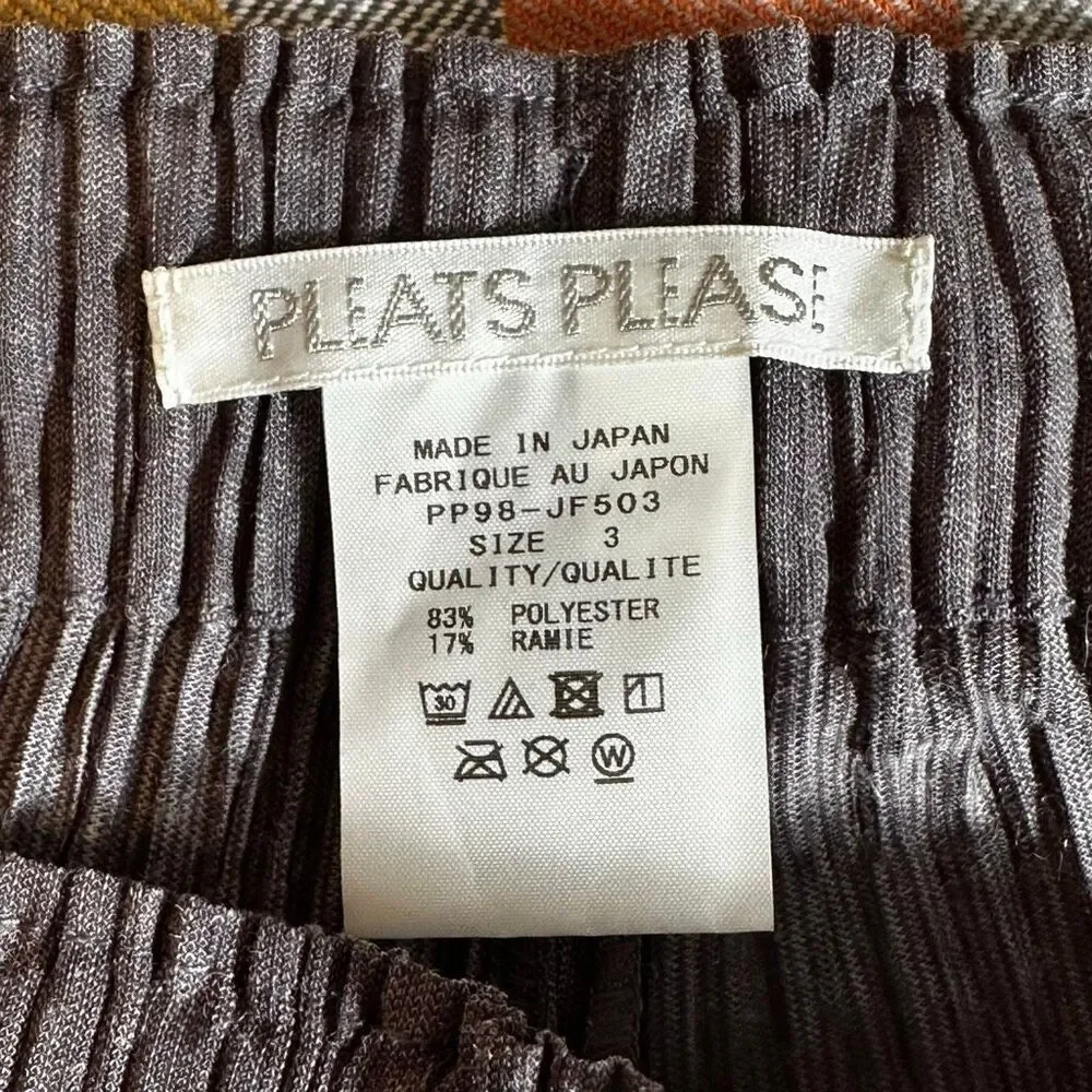 Pleats Please Issey Miyake Grey Cropped Pants